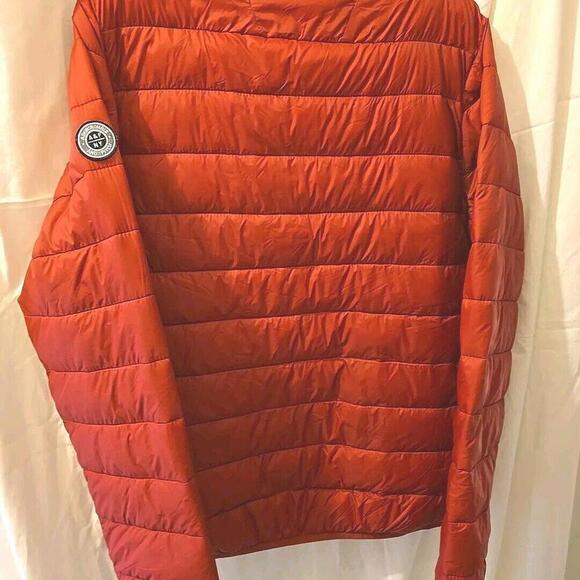 Women’s Abercrombie And Fitch Red Puffer Size Small  (YT-483)‎ New With Tags - Picture 12 of 13